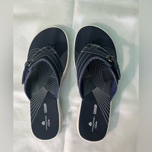 Cloudstepperrs cushion soft and White Slide Sandals